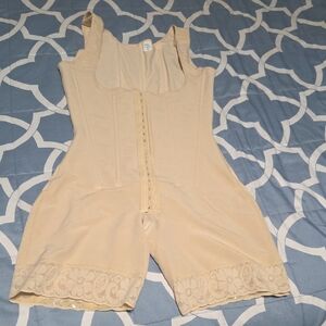 Elegant Beige Shapewear Bodysuit